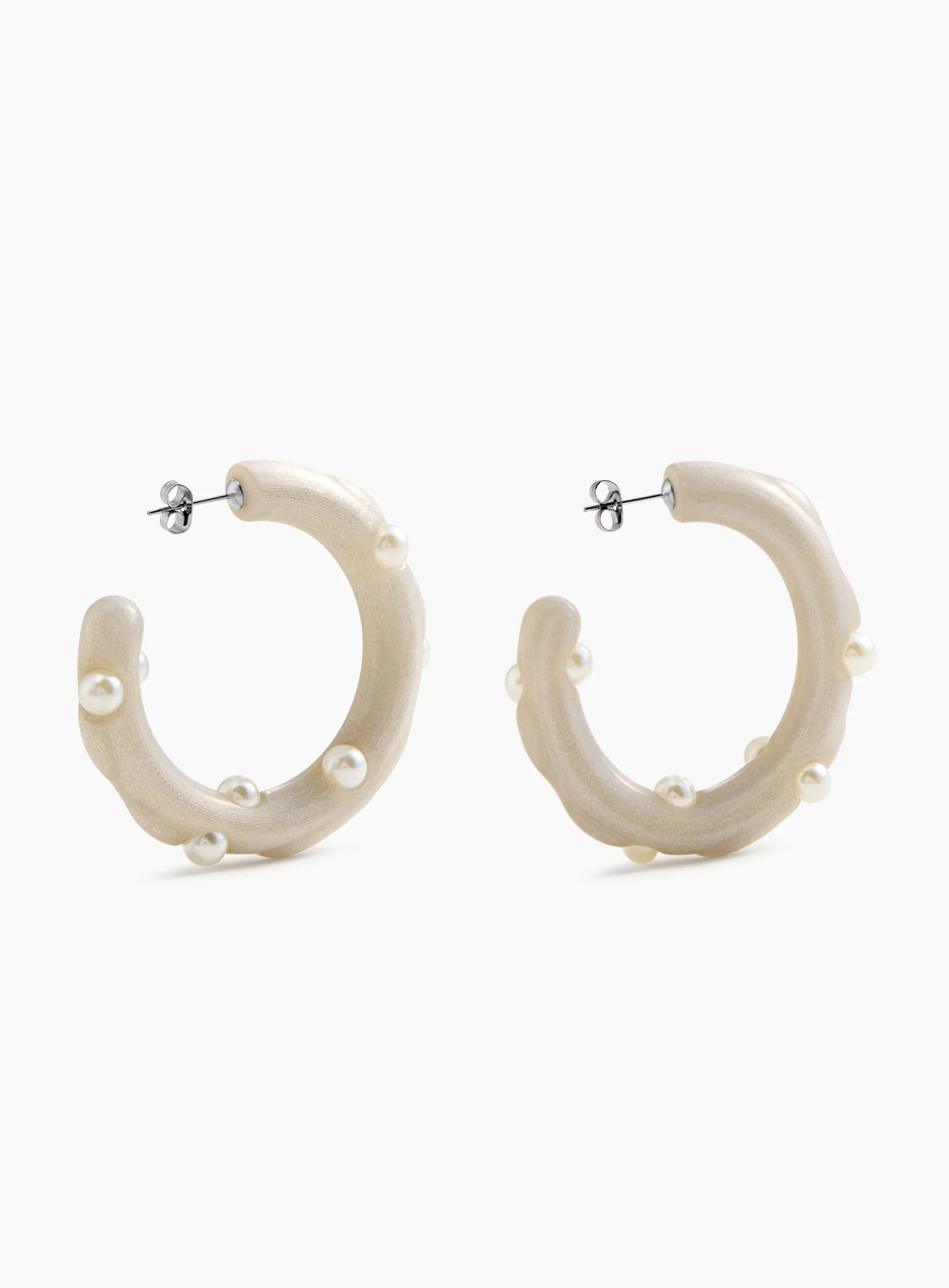 Bone earrings on perla topping - Image 3