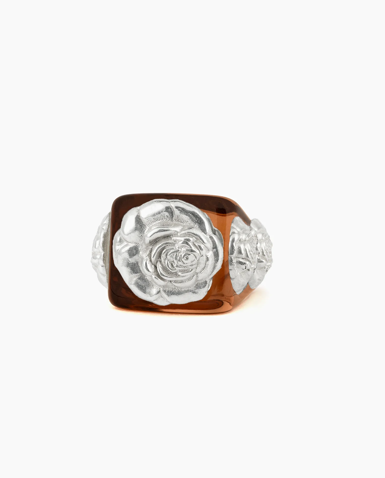 Cola on Silver Rosetón