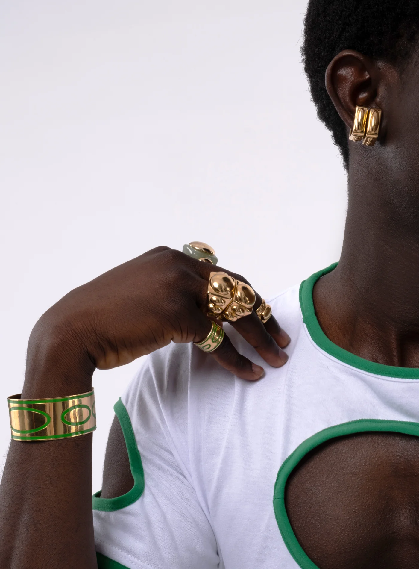 Goldie Green Emanem Ring - Image 2